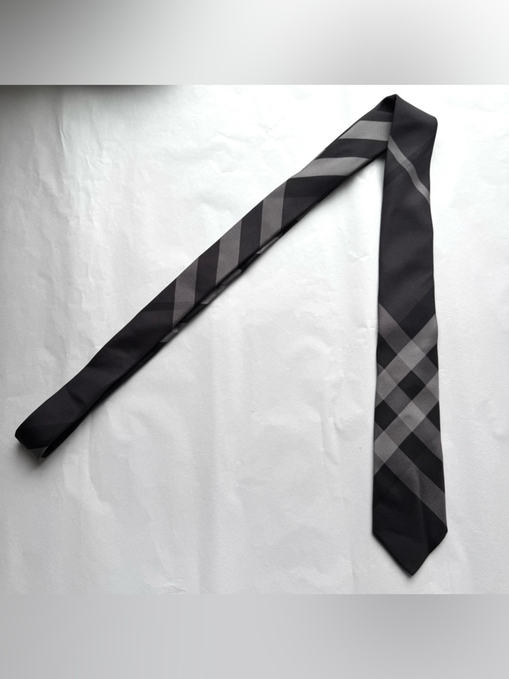 Burberry London 100% Silk Black Grey Plaid Check Tie - Picture 3 of 9